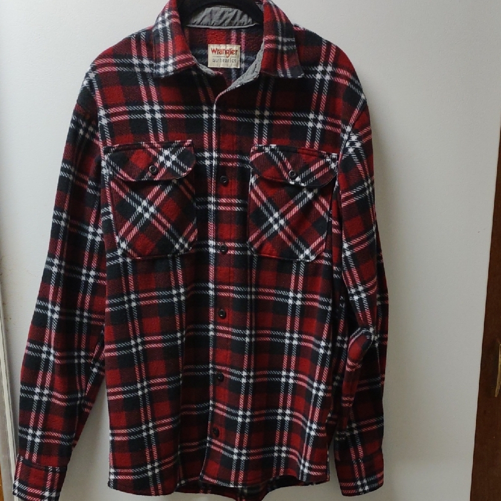 Men's Wrangler Red and Black Checkered Shirt Size Small